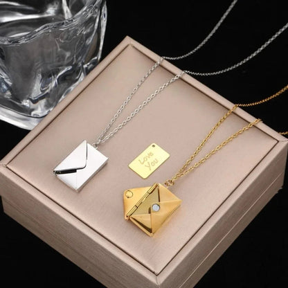 Collar Sobre de Amor💌 - Un mensaje que se lleva en el corazón